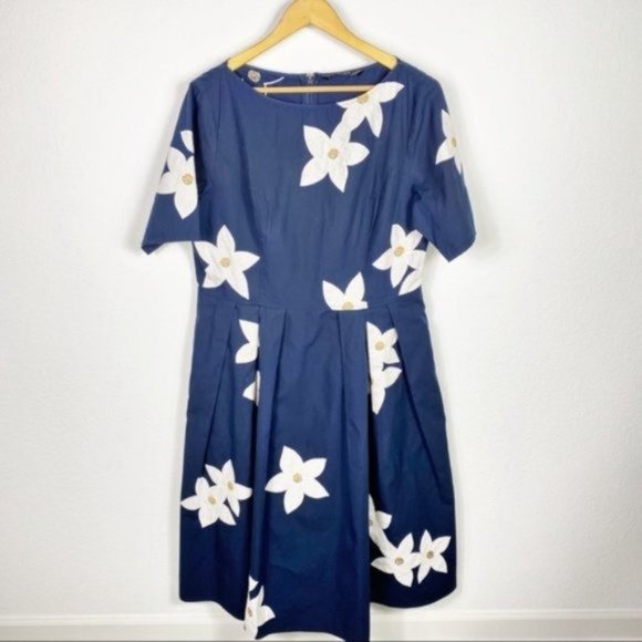 3/$25 Eshakti Navy Dress Flower Daisy Modest Dress - Picture 2 of 8